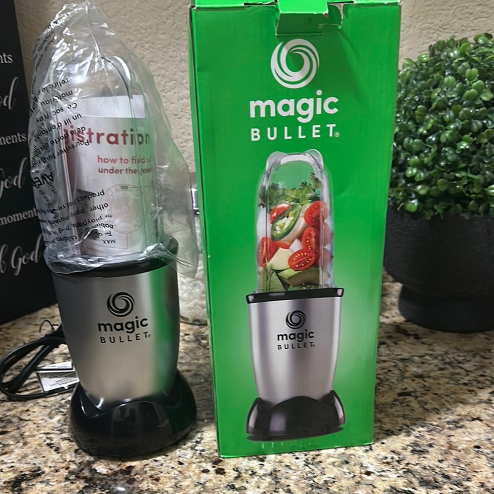 Silver and Black Blender Compact Design